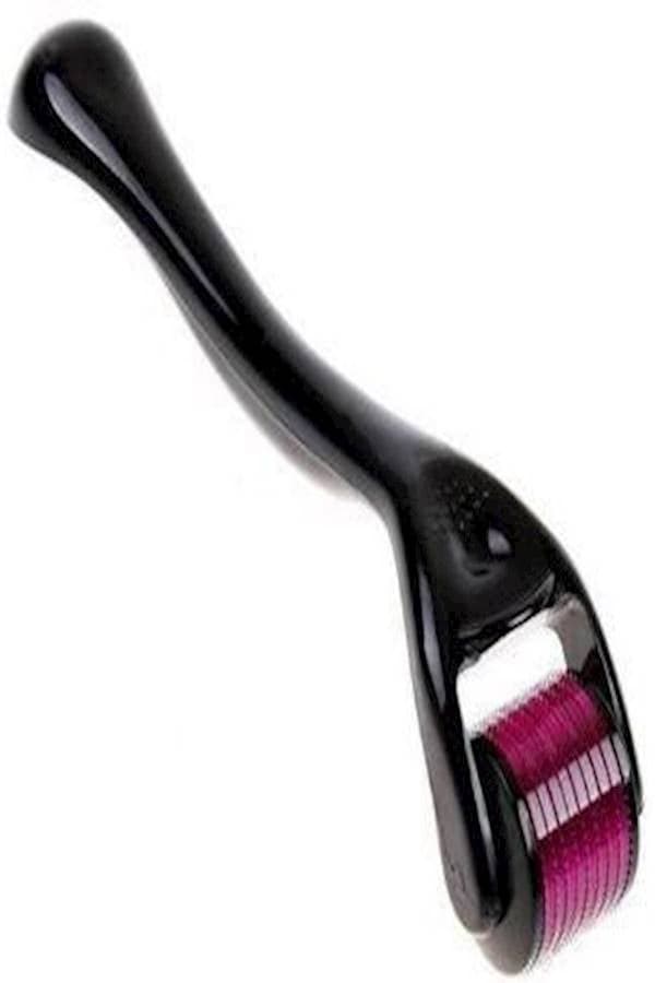 Derma Roller Skin in a small 2.0 mm titanium case