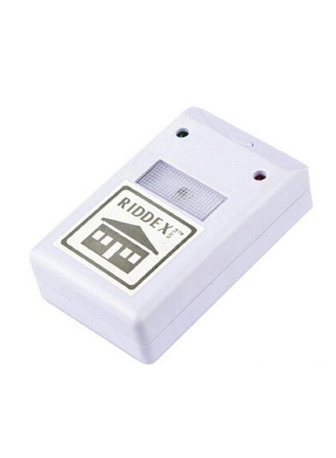 Pest Repelling Aid White