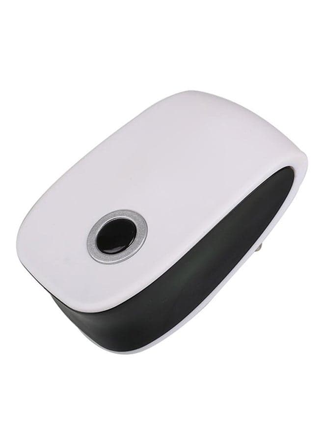 Electronic Mosquito Bugs Mice Rat Repeller white/Black 6 x 9 x 7centimeter