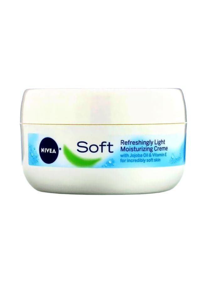 Soft Refreshingly Light Moisturizing Creme