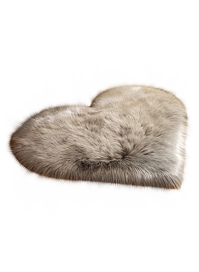 Heart Shaped Anti Skid Soft Fabric Carpet Beige 30x40cm