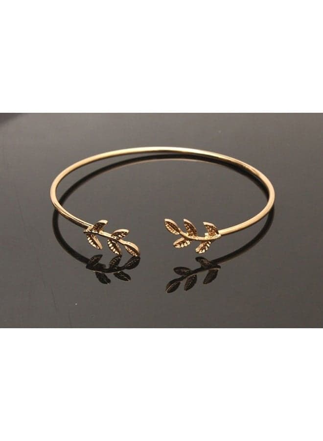 Leaf Mouth Designed Bracelet