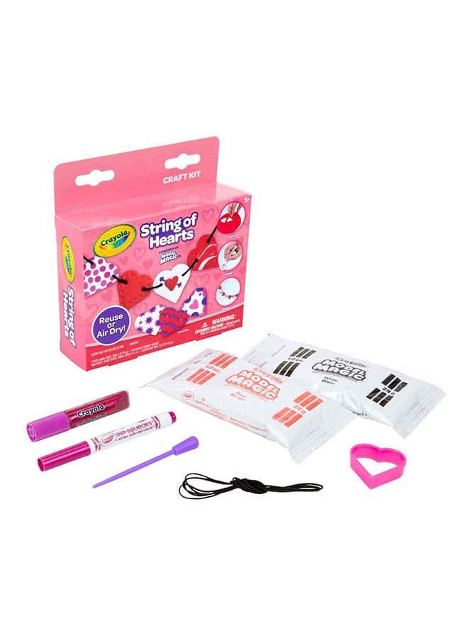 Model Magic Heartstring Garlands 15.24x14.45x4.92cm