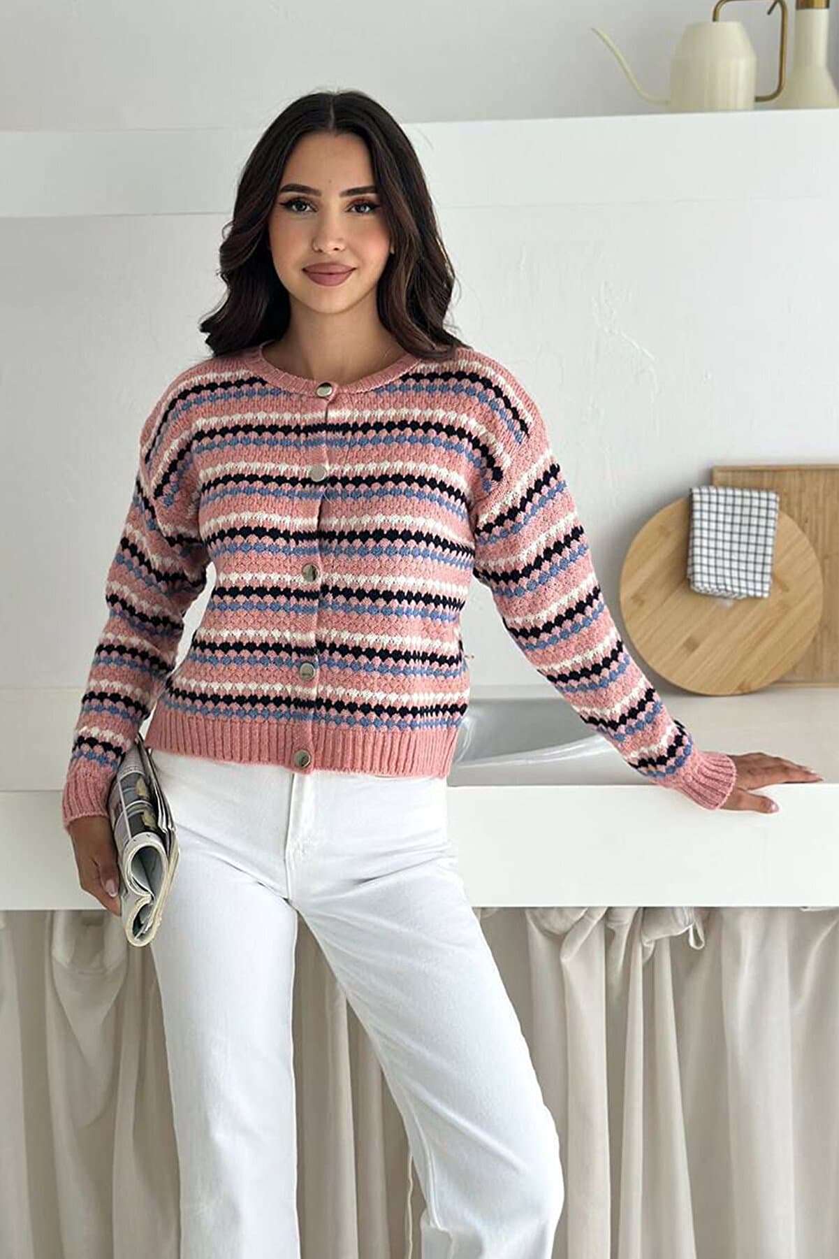 Women's Geometric Patterned Buttoned Knit Cardigan – Vibrant & Urban Style