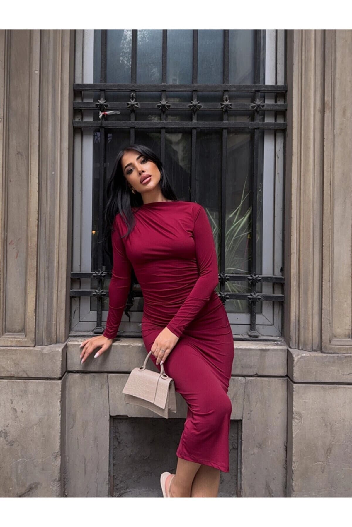 Collar Detail Sandy Fabric Dress Burgundy