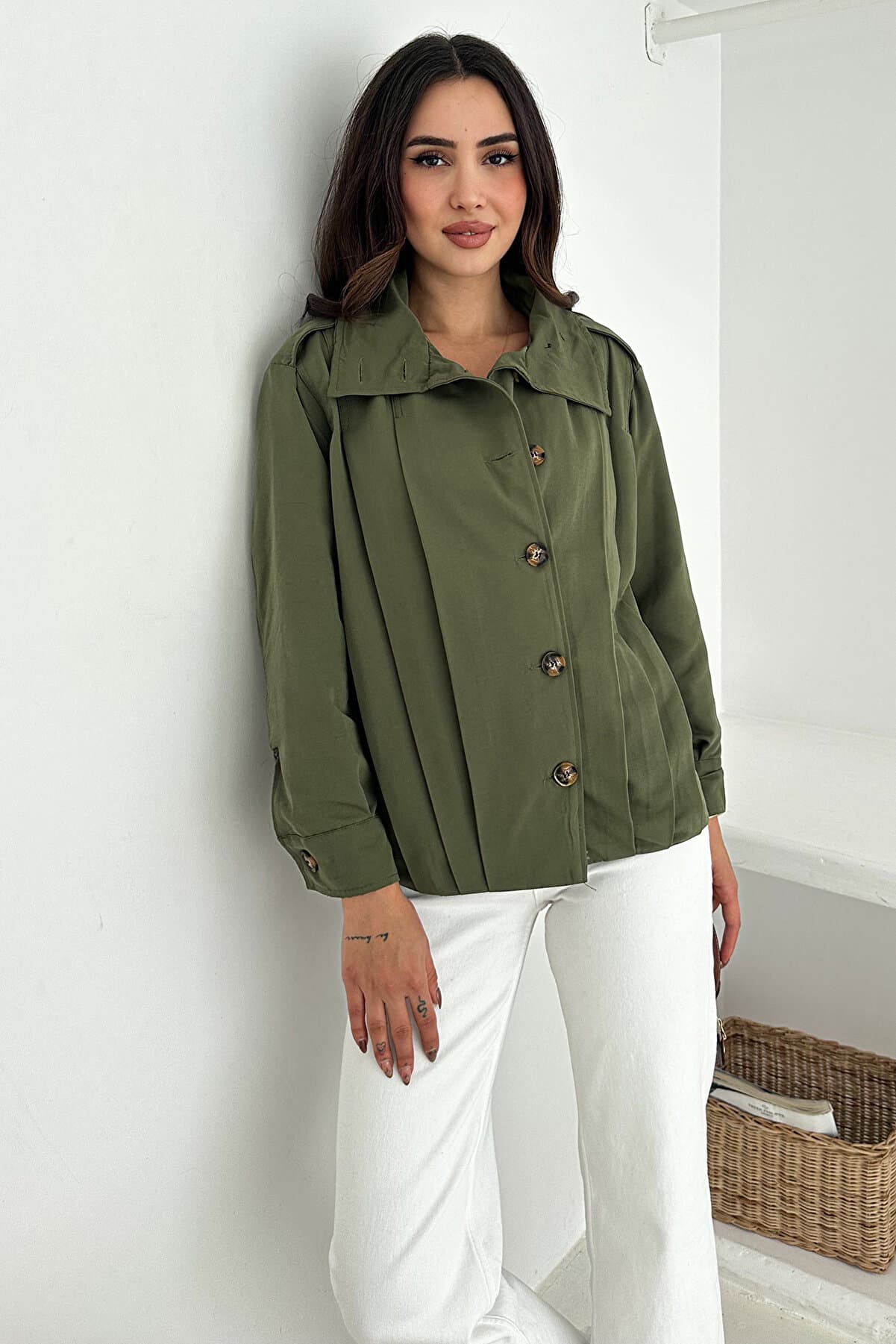 Women's Pleated Detailed Buttoned Jacket – Structure Mood