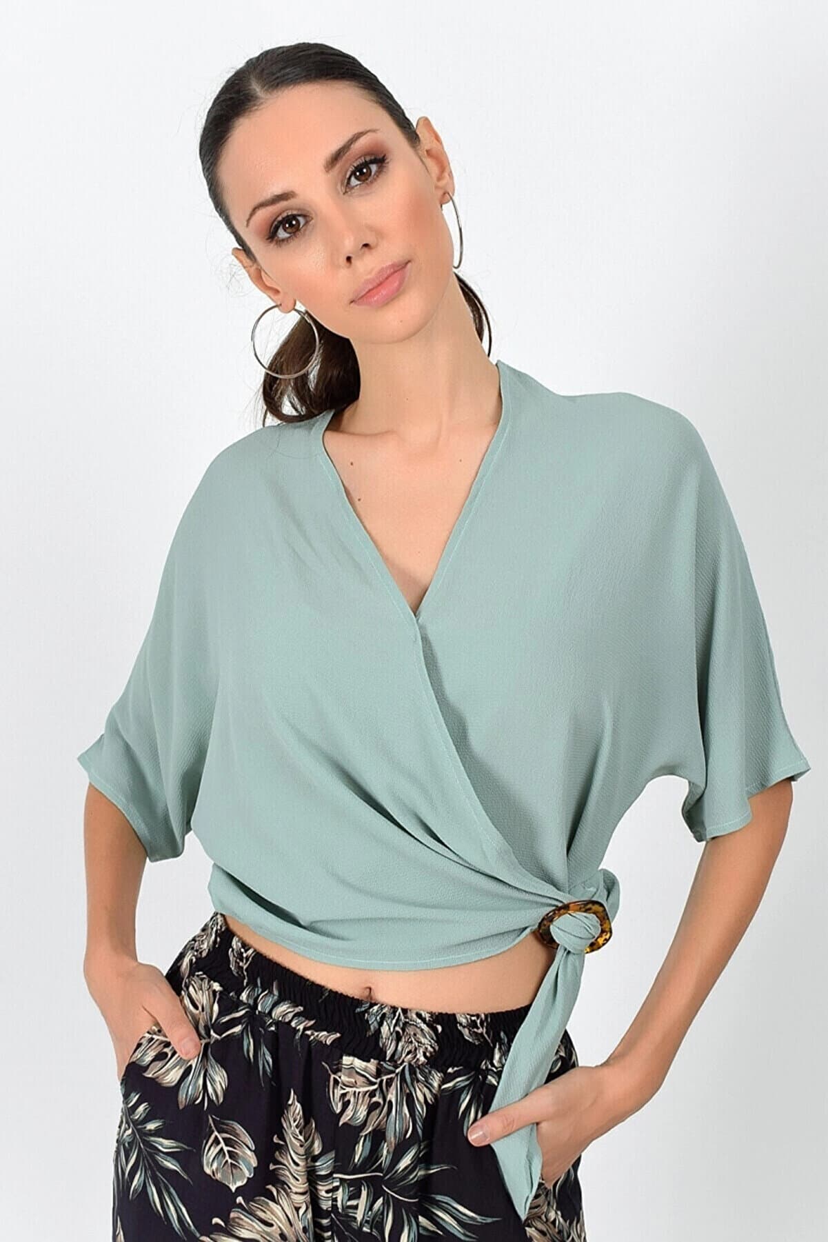 Kobe Double-Breasted Collar Bat Sleeve Tie-Up Blouse