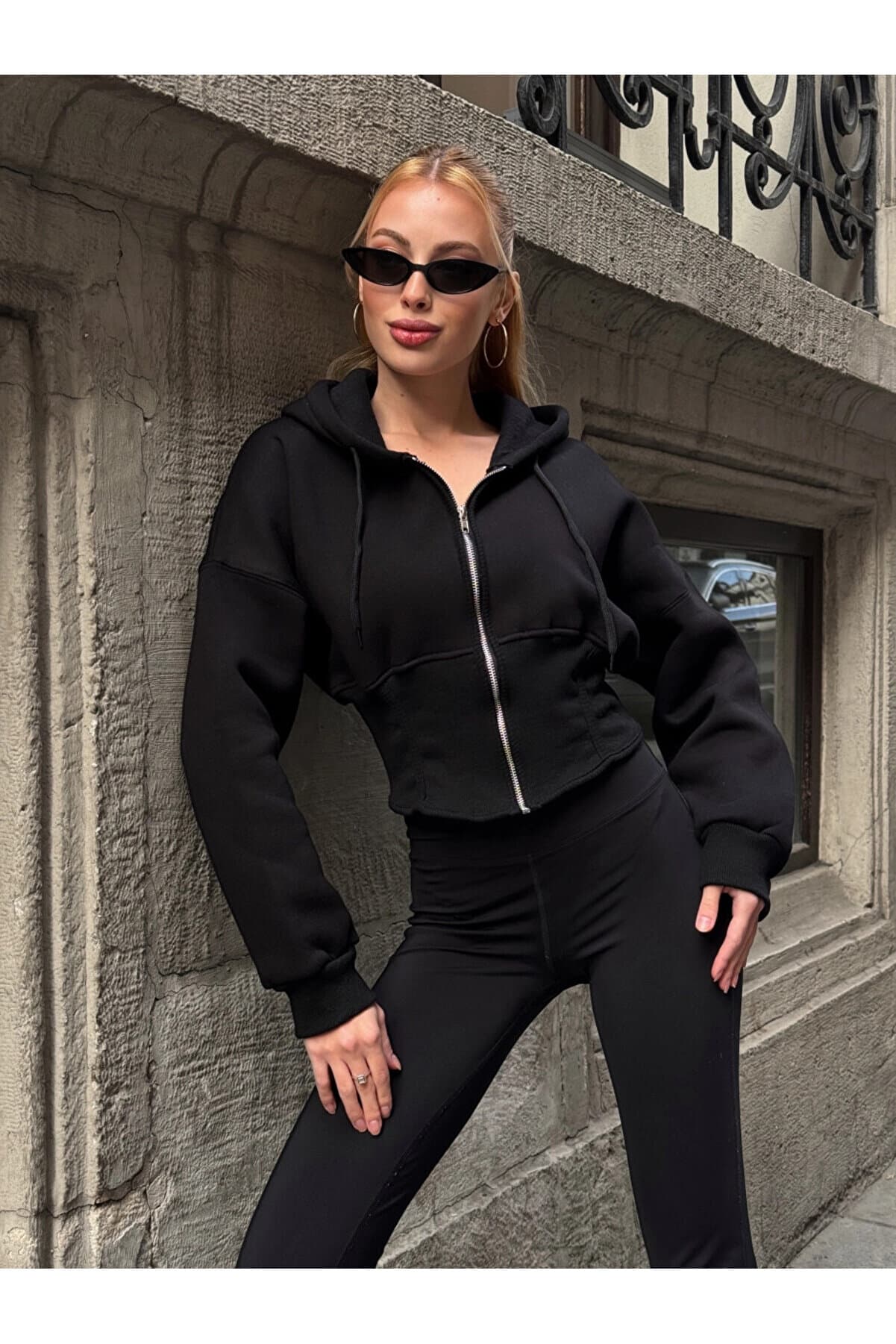 Women's Black Zippered Hoodie Sweatshirt
