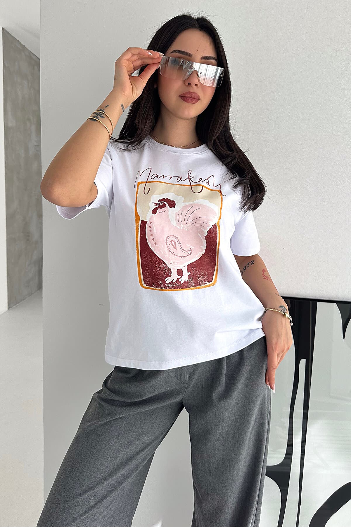 Women's Marrakesh Printed Oversized T-Shirt – Black Chicken Patterned Basic T-Shirt