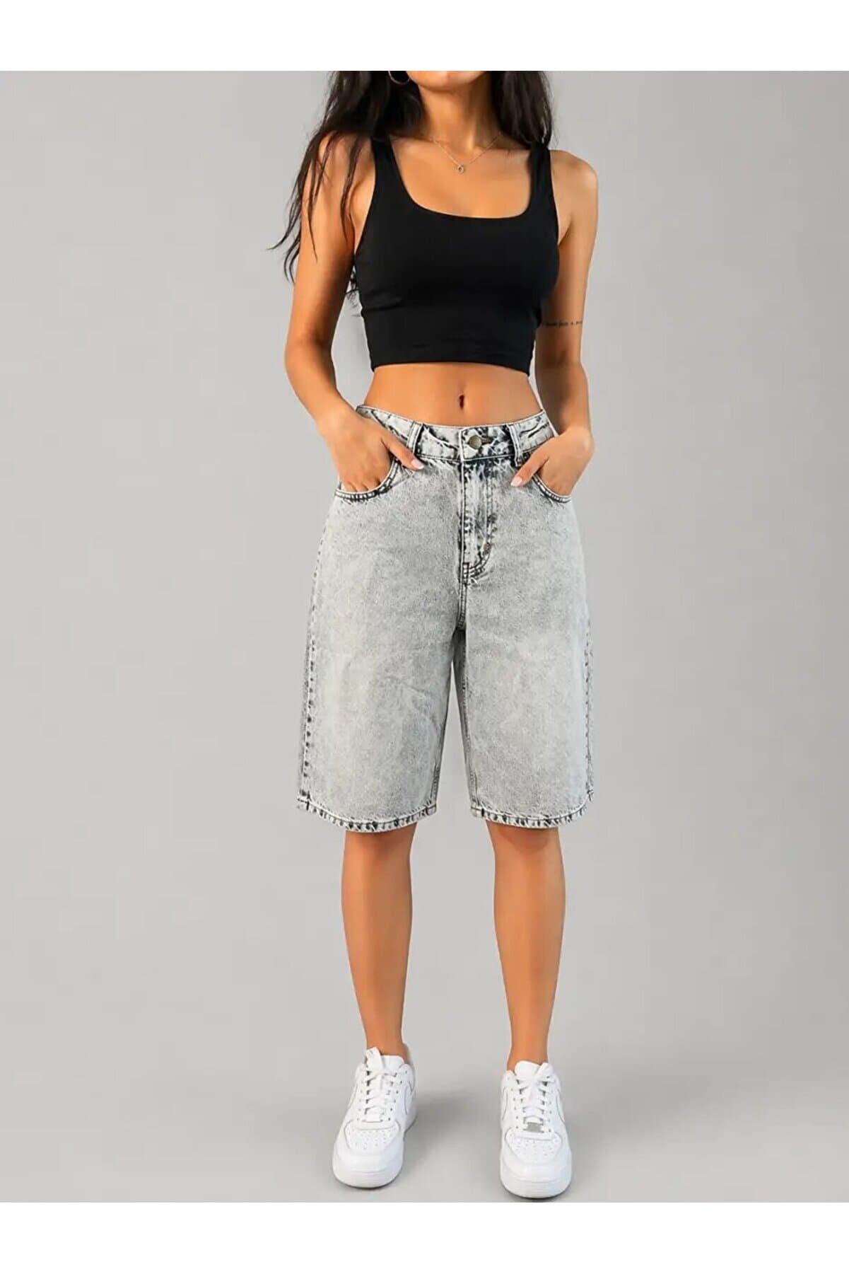 Women's High Waist Loose Jean Bermuda Light Blue