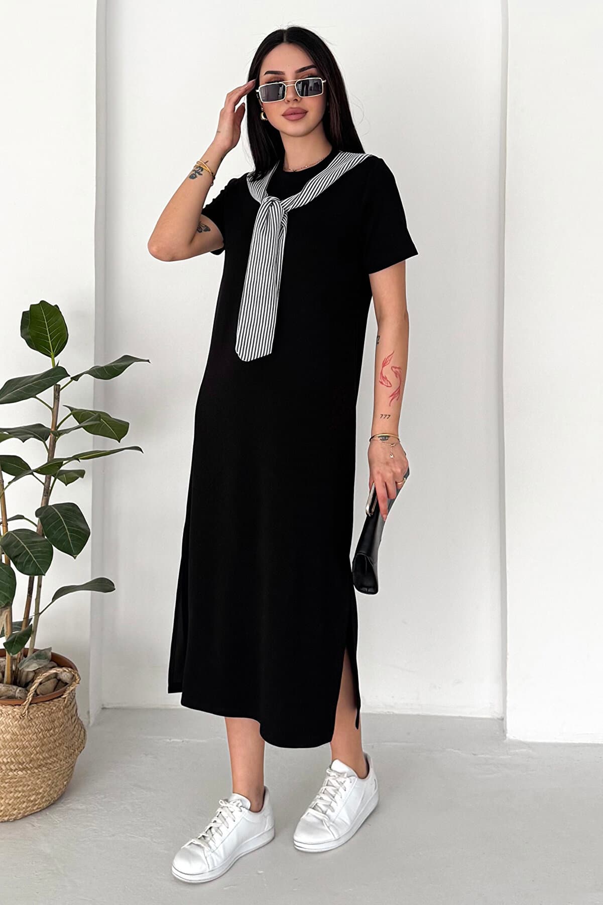 Women's Loose Cut Basic Maxi Dress with Slit Detail and Scarf