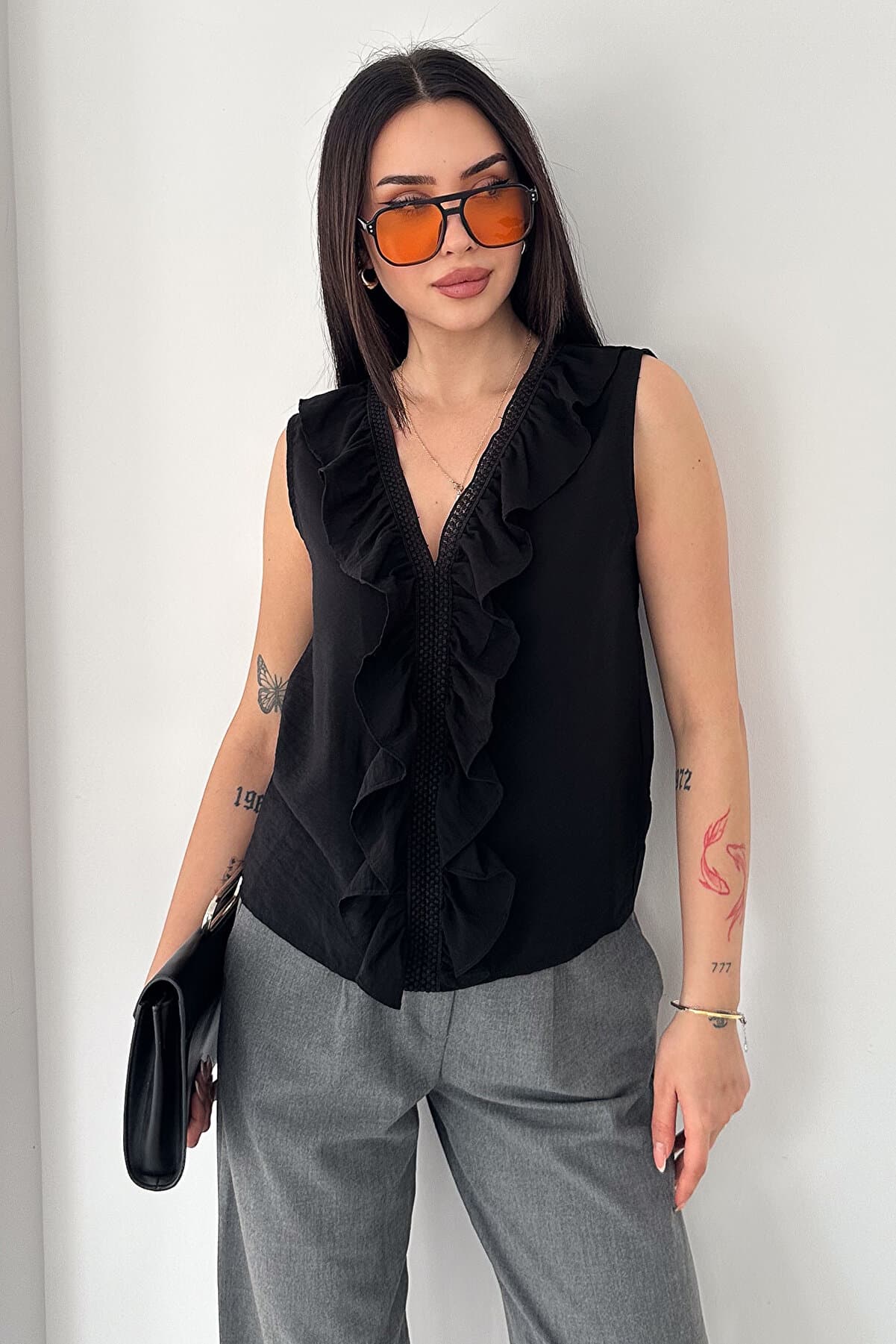 Women's Ruffle Detailed Sleeveless Blouse V-Neck Stylish Blouse