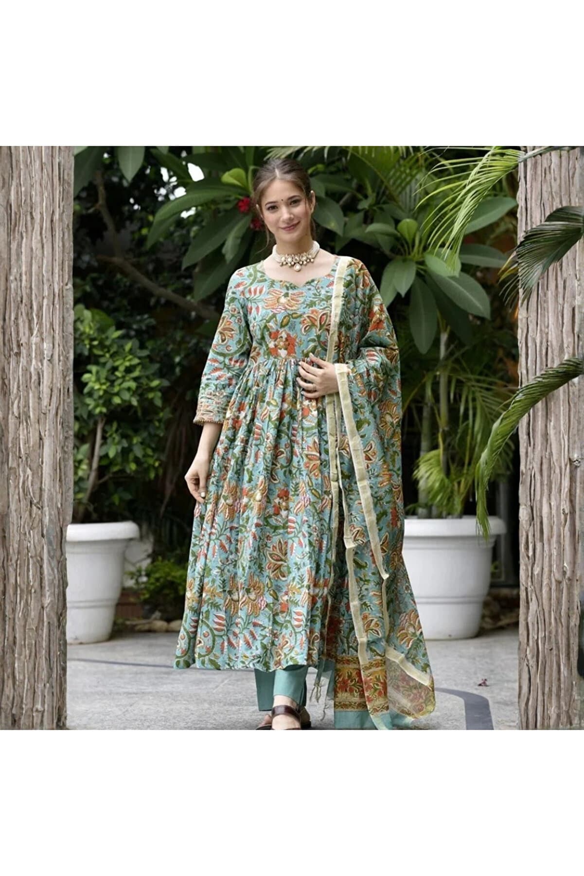Green Viscose Kameez Salwar & Dupatta - VRN1011 | Green-Size-M-38-Inches
