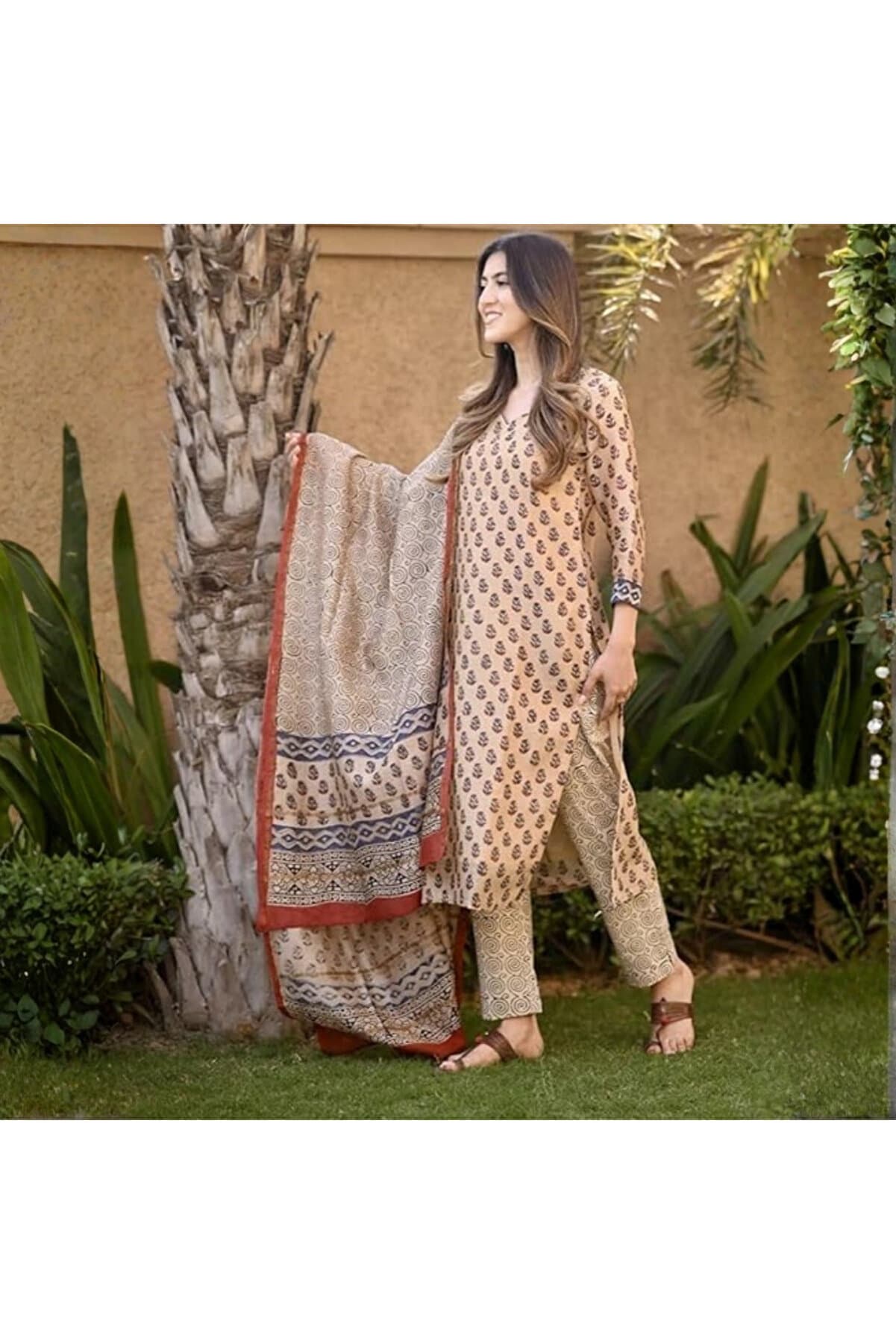 Beige Viscose Rayon Kurta Pant Dupatta Set - VRN1006 | Beige-Size:XL-42-Inches