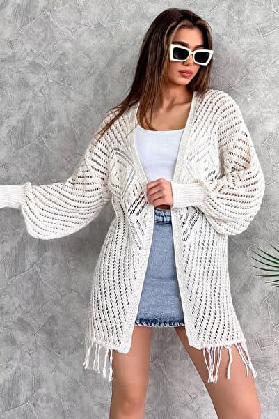 Women's White Knitted Cardigan – Tassel and Diamond Pattern Detail