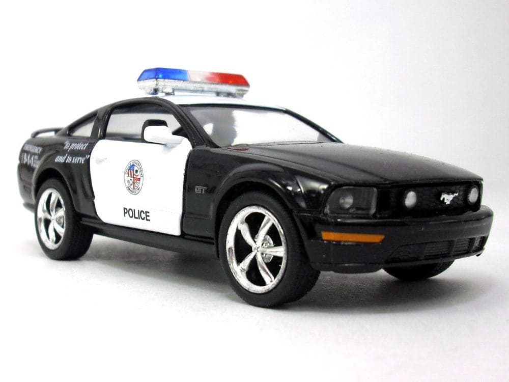 KiNSMART 2006 Ford Mustang GT Police Edition 138 Scale 5 Die Cast Metal Model Toy Car