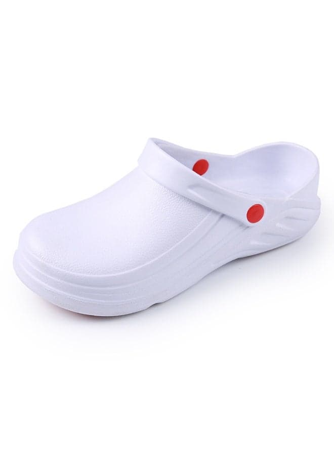 Unisex surgical shoes, suitable for doctors, nurses, and chefs. Made of EVA material, these shoes are slip-resistant and waterproof, suitable for operating rooms, laboratories, and hotel kitchens.