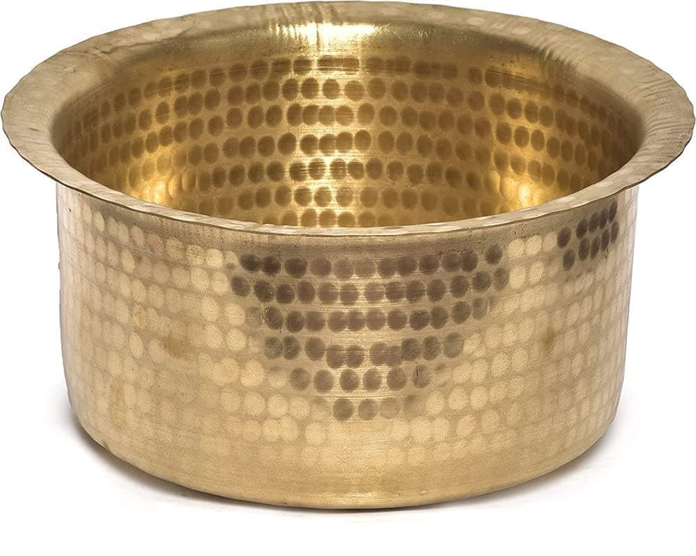 MUKE Brass Hammered patila Brass tope Brass cookware patila Round tapeli bhagona for Home & Kitchen (2 Liter)