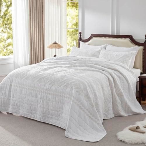LEAONME 100 Cotton 3Piece Quilt Set White Full Queen Size Lightweight Bedspread Coverlet 90x98 Soft Luxurious Golden Embroidered Bedding Set for All Seasons 1 Quilt 2 Pillow Shams