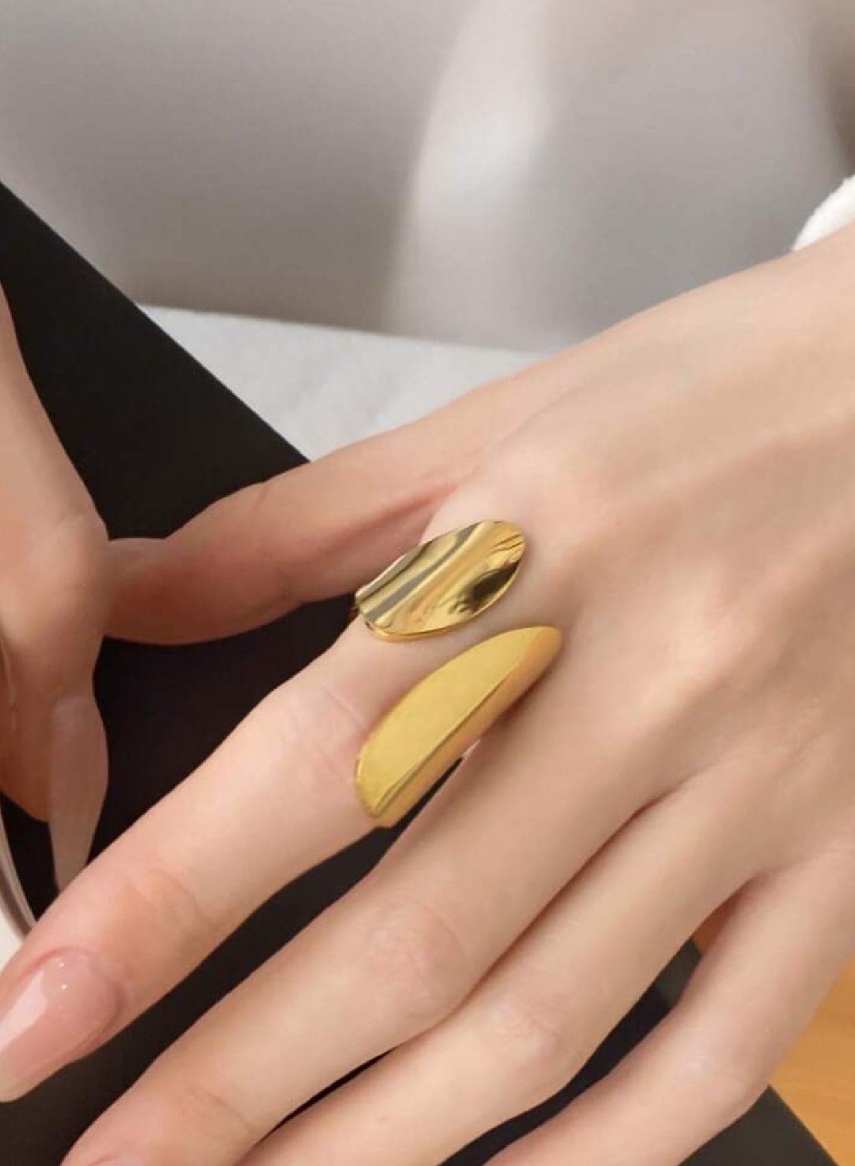 Elegant Stainless Steel Gold Plated Ring For Women One Size