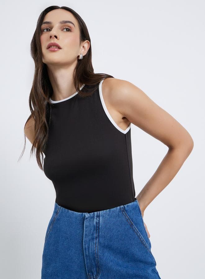 Styli Women Black Contrast Binding Fitted Tank