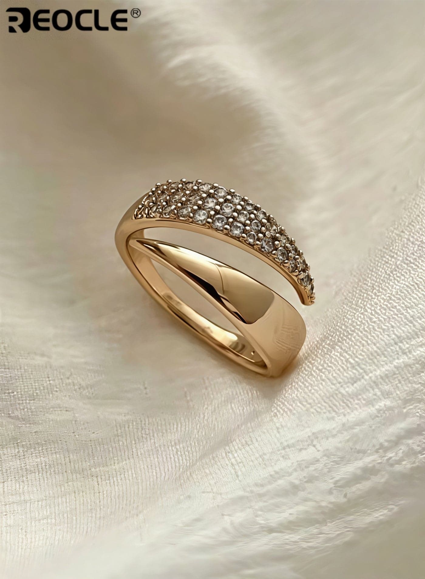 Women's Pointed Wing Design Open Ring with Copper Inlaid Synthetic Zirconia Alloy Crafted Plated Finish Stylish Elegant Suitable for Daily Wear Parties Special Occasions Ideal Jewelry Gift for Women Ladies Adults