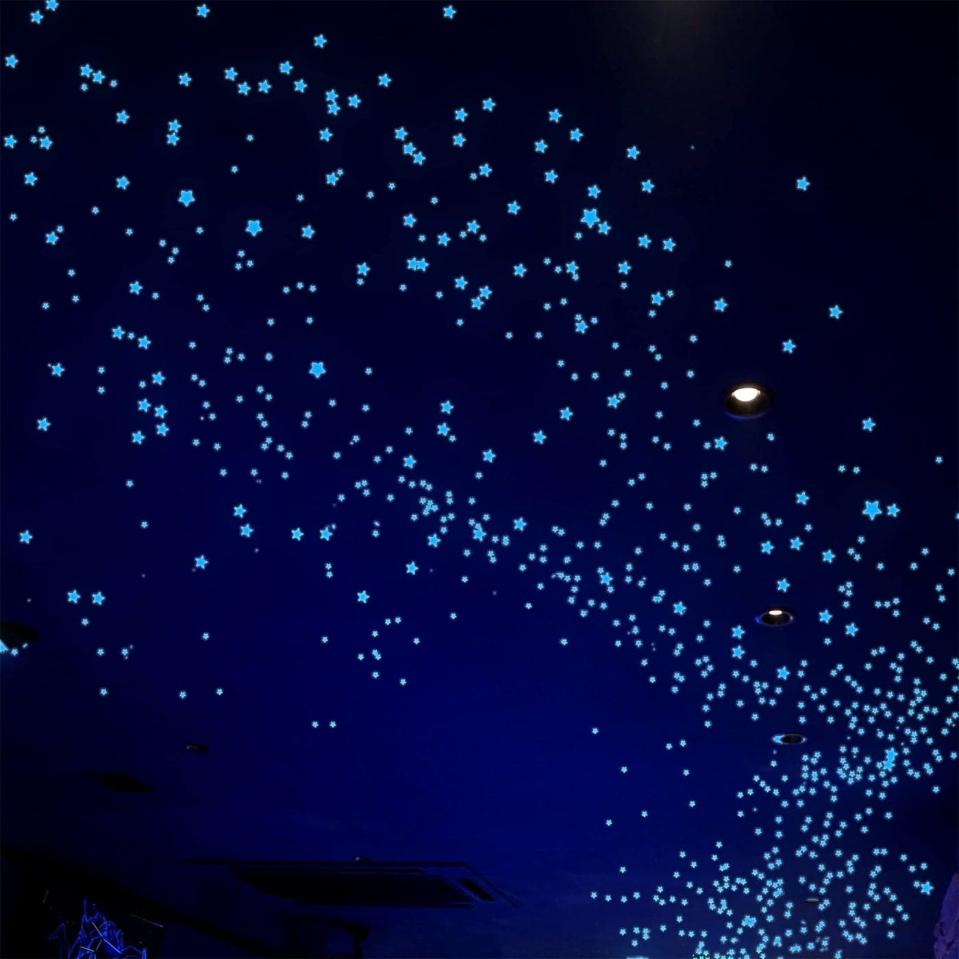 Glow in The Dark Stars Decals Decor for Ceiling 633 Pcs Realistic 3D Stickers Starry Sky Shining Decoration Perfect for Kids Bedroom Bedding Room GiftsBlue