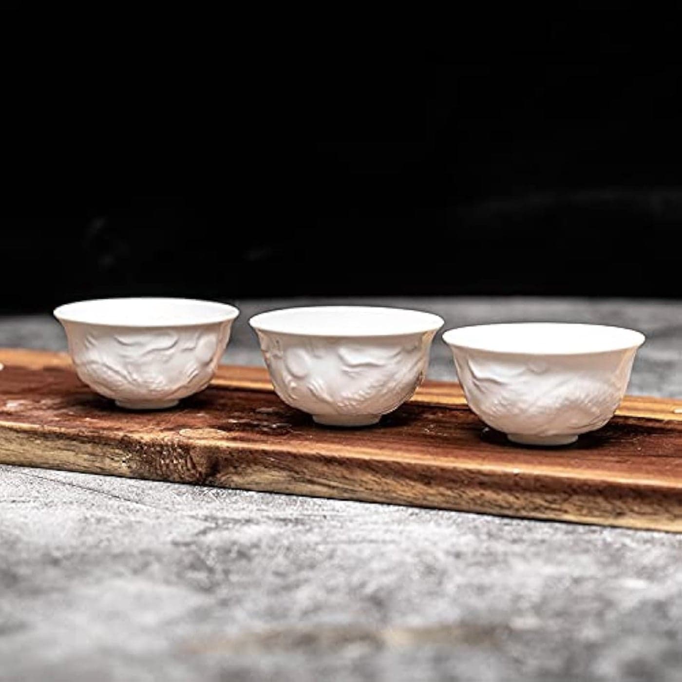 Handmake Ceramic Mini Kungfu Tea Cups Chinese Embossed Dragon Style White Porcelain Tiny TeacupsTea Bowl Cup set of 6