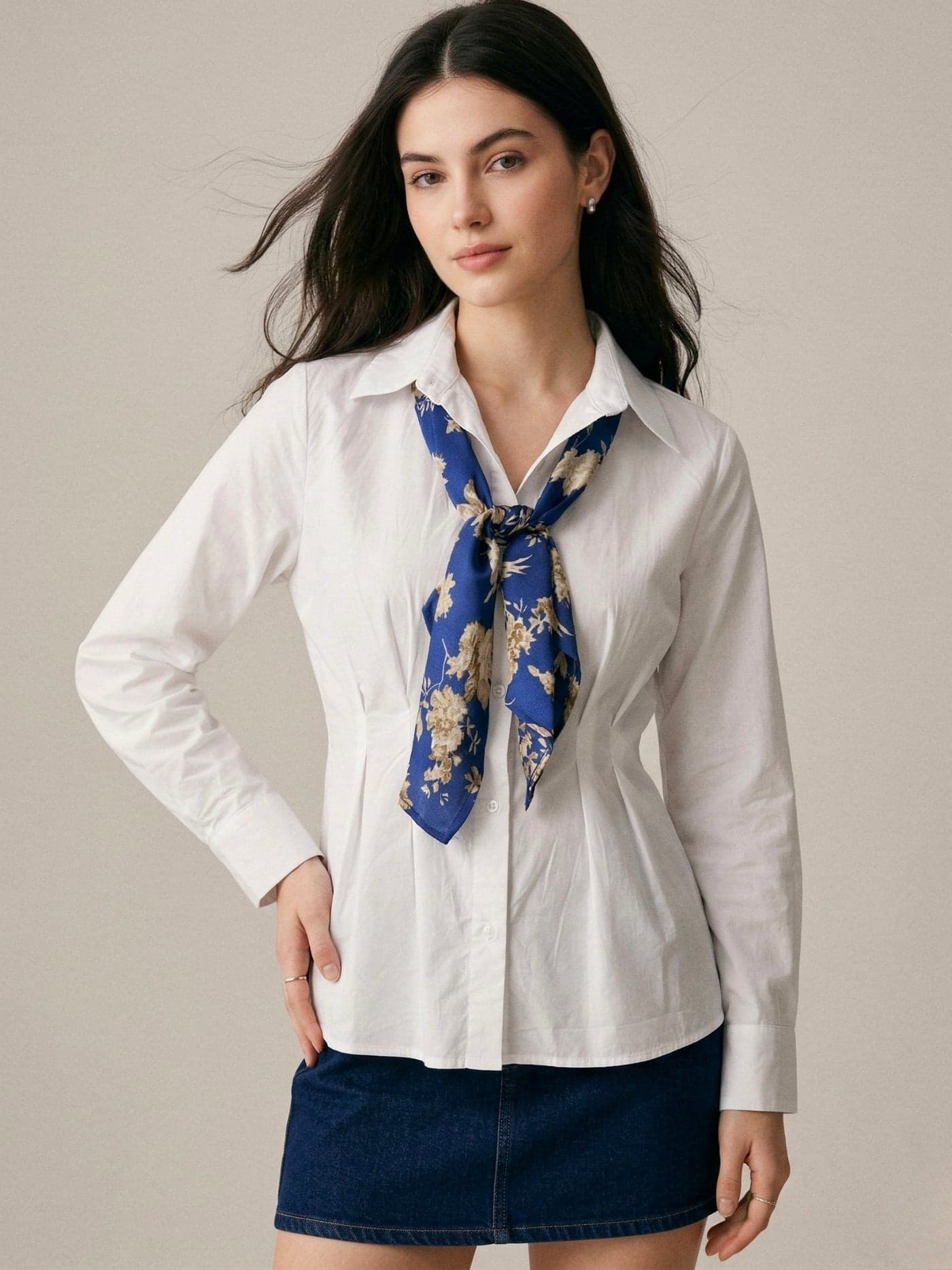 Off White Formal Fitted Shirt With Contrast Scarf