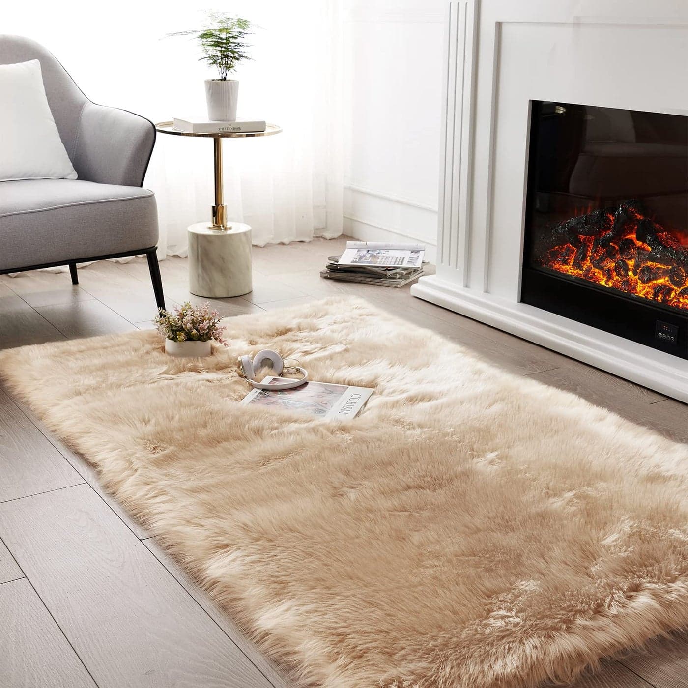 SERISSA Soft Fluffy Area Rug Beige Faux Sheepskin Fur Rug Shaggy Rug for Bedroom Floor Fuzzy Carpet for Living Room 4x6 Feet