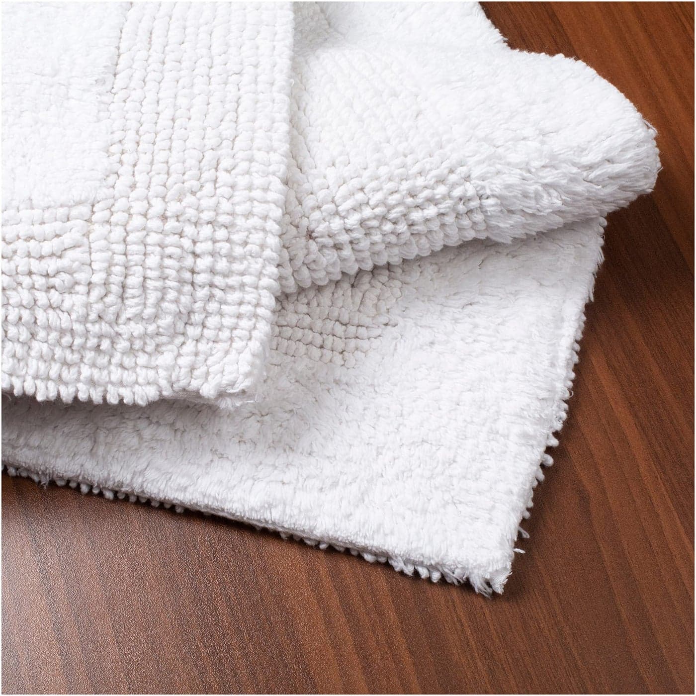 Savi Home Bath Mat Rug 17x24 White 100 Pure Cotton Super Soft Bath Rugs Plush Absorbent Hand Tufted Heavy Weight Construction Full Reversible Step Out Rugs