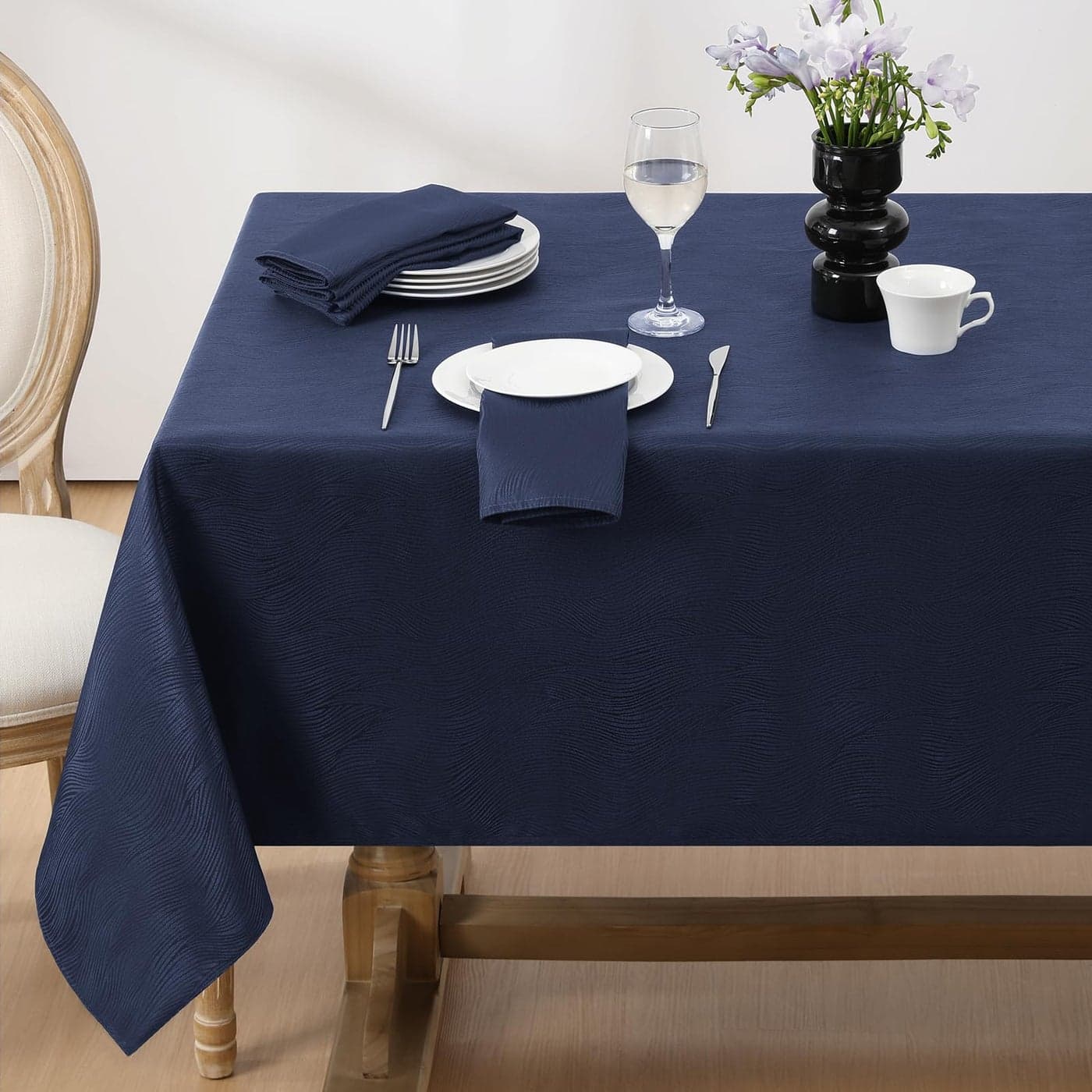 Softalker Jacquard Rectangle Tablecloth Swirl Design Waterproof Stain Resistant Table Cover Wrinkle Free Heavy Weight Table Cloths for DinnerPartiesHoliday 52 x 70 Inch Navy Blue