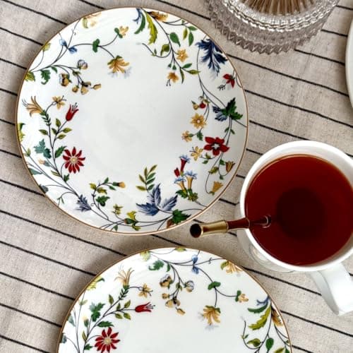 GOLDEN QUEEN'S Snack Plates Set of 4 | Perfect for Snacks, Desserts, Appetizers, Salads, Tapas, Cheese | 7 inches Wide | Microwave Safe (Summer Bloom)