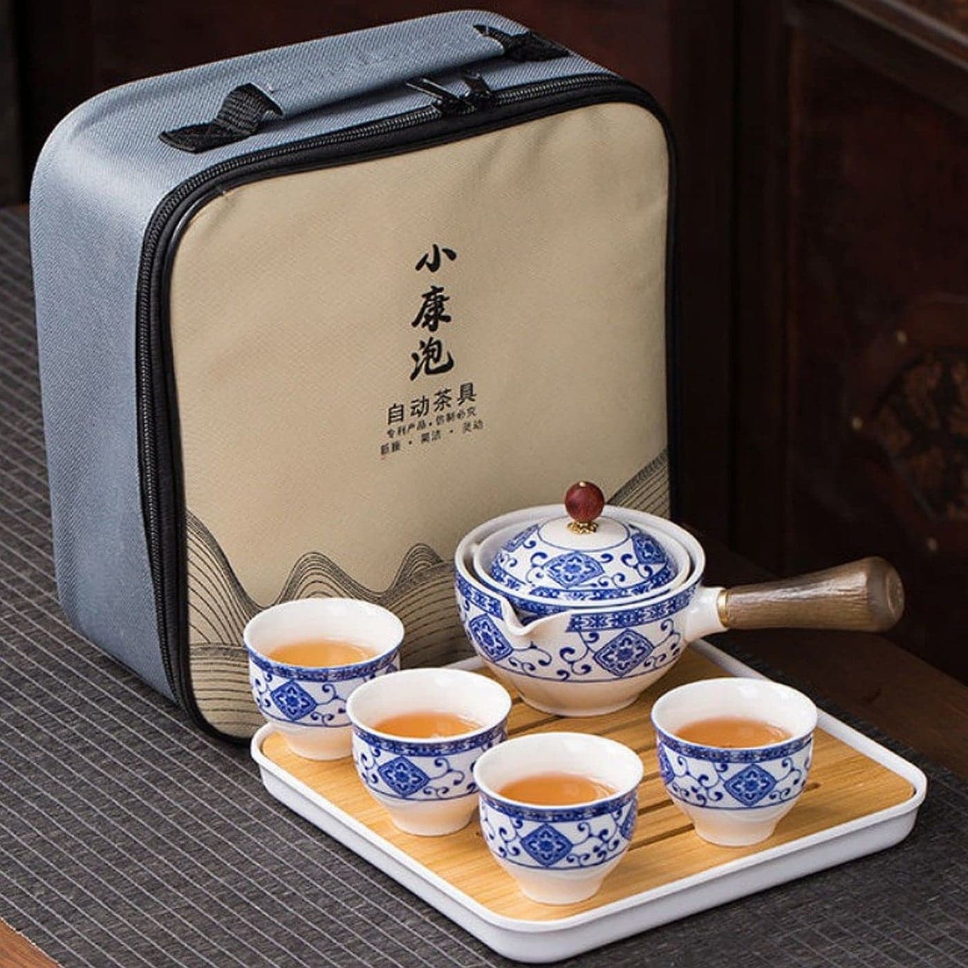 Scizorito Ceramic Portable Travel Tea Set Chinese Kungfu Tea Set with 360 Rotation Teapot and Infuser 4 Tea Cups Tea Tray And Travel Bag Pattern White