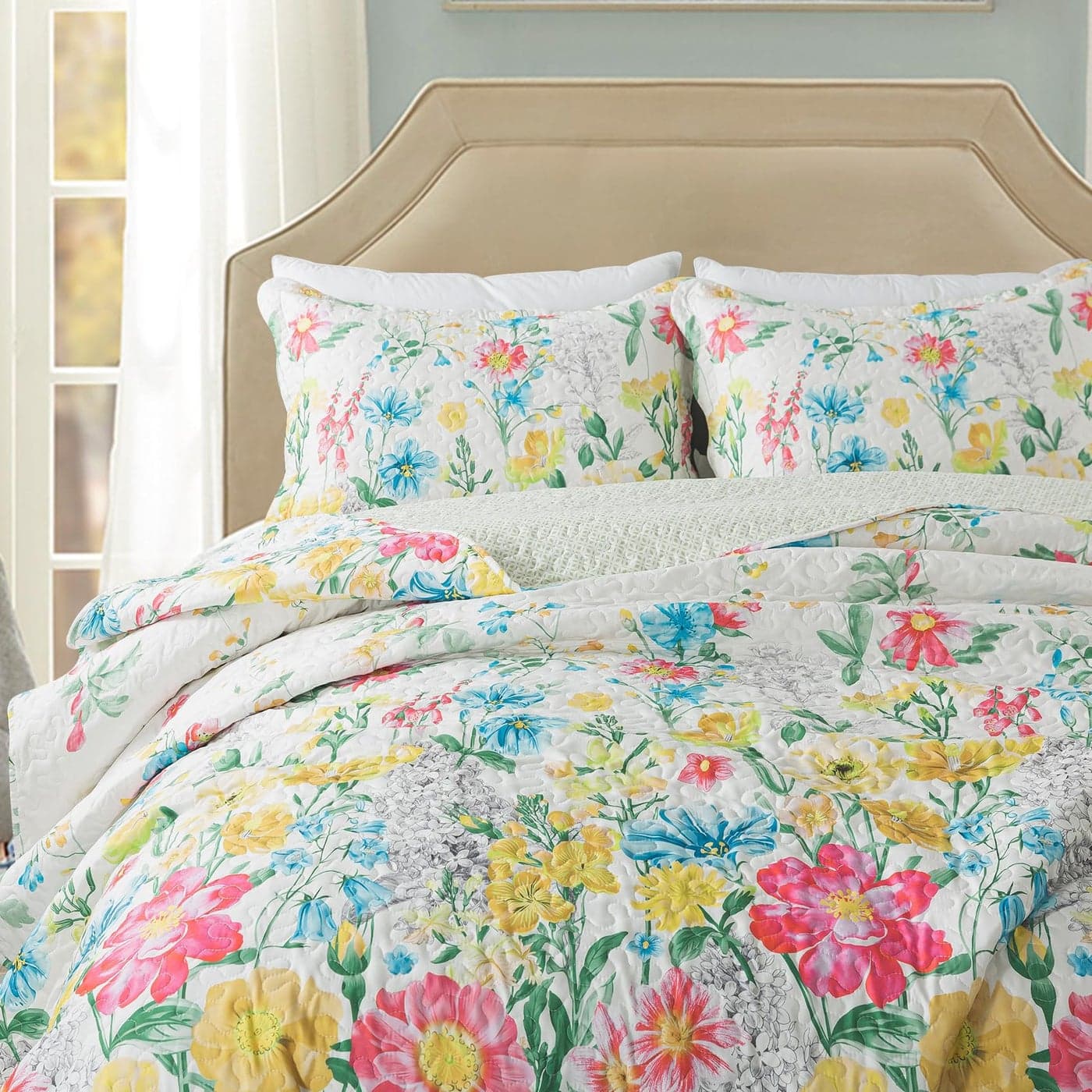 Travan Floral Quilt Queen Quilt Set Ultra Soft Reversible Microfiber Queen Quilt Bedding Set with 1 Quilt Set and 2 Shams Yellow Flower Coverlet Set for All Season CoreopsisYellow King