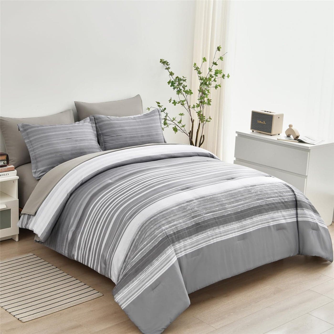 KAKIJUMN 7 Piece Bed in a Bag Stripe Comforter Set Queen Size White Grey Patchwork Striped Comforter and Sheet Set All Season Soft Microfiber Complete Bedding SetLight GreyQueen