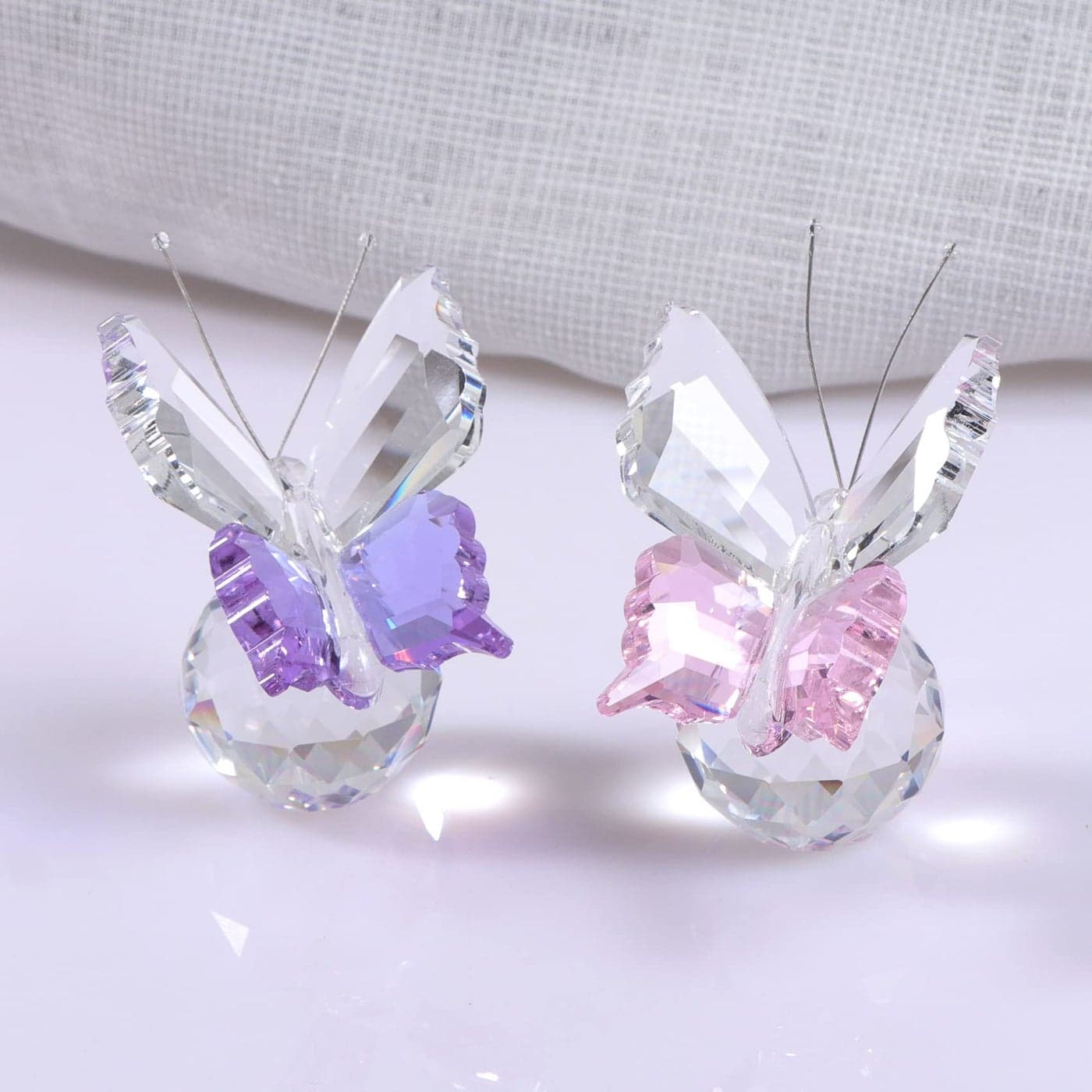 Movdyka 2 Pack of Handmade Glass Flying Butterfly Ornaments Crystal Butterfly Figurines Decorative Centerpiece for Home Souvenir Birthday Gifts for Women Pink Purple