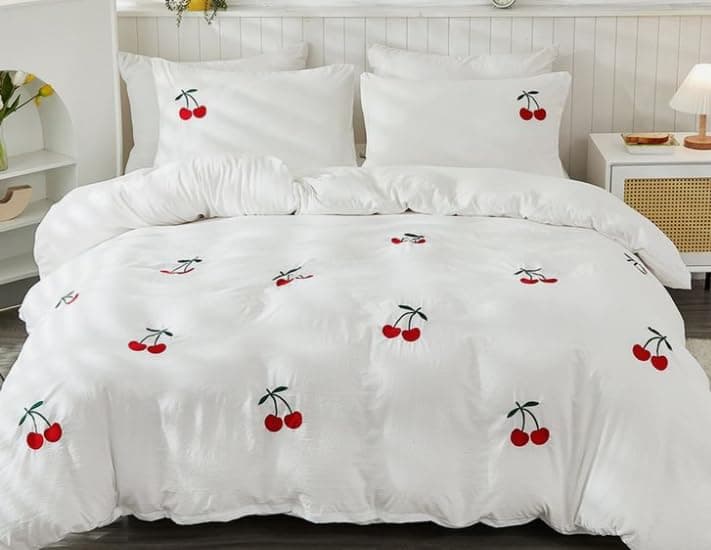 Generic Designer Embroidery Bedsheet King Size With Two Pillow Cover Thread Count 300 300 Tc Cotton White