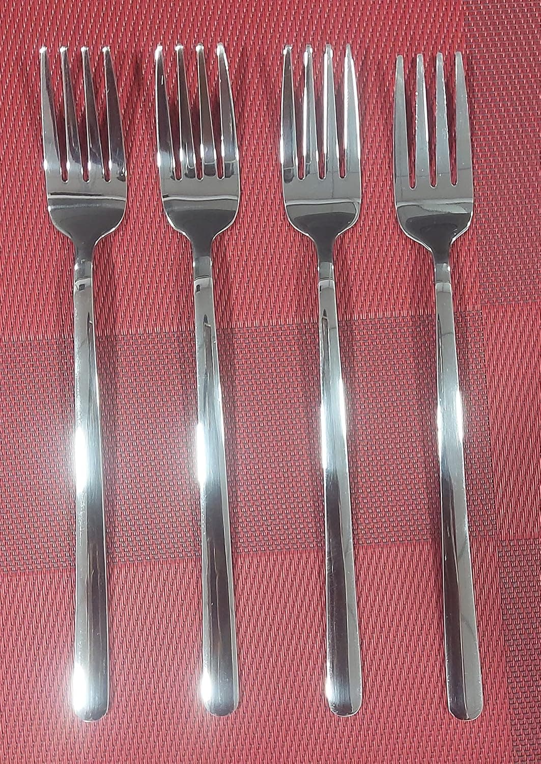 VATSHVI 4 Piece Dinner Forks SetTop Food Grade ExtraFine Stainless Steel Forks with Squared HandleForks SilverwareMetal Forks for Home Kitchen Restaurant Hotel8 InchesMirror Finish Dishwasher Safefork pack of 4