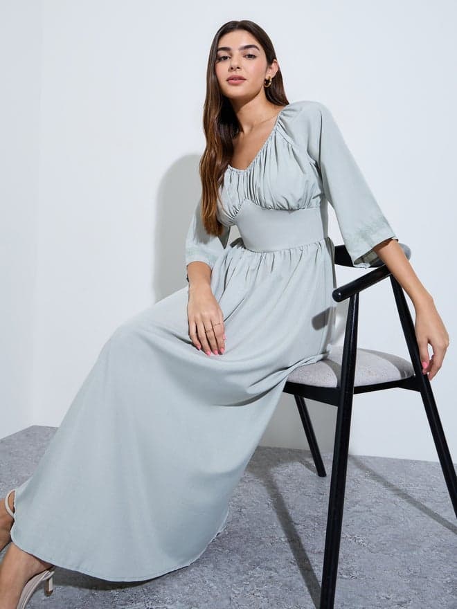 Green A-Line Maxi Dress with 3/4 Sleeves