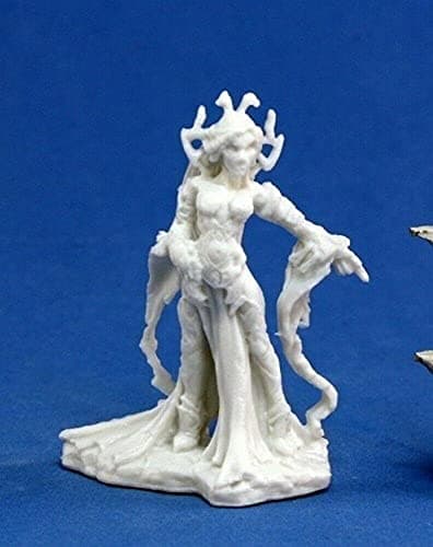 Reaper Shaeress Dark Elf Queen 1 Miniature