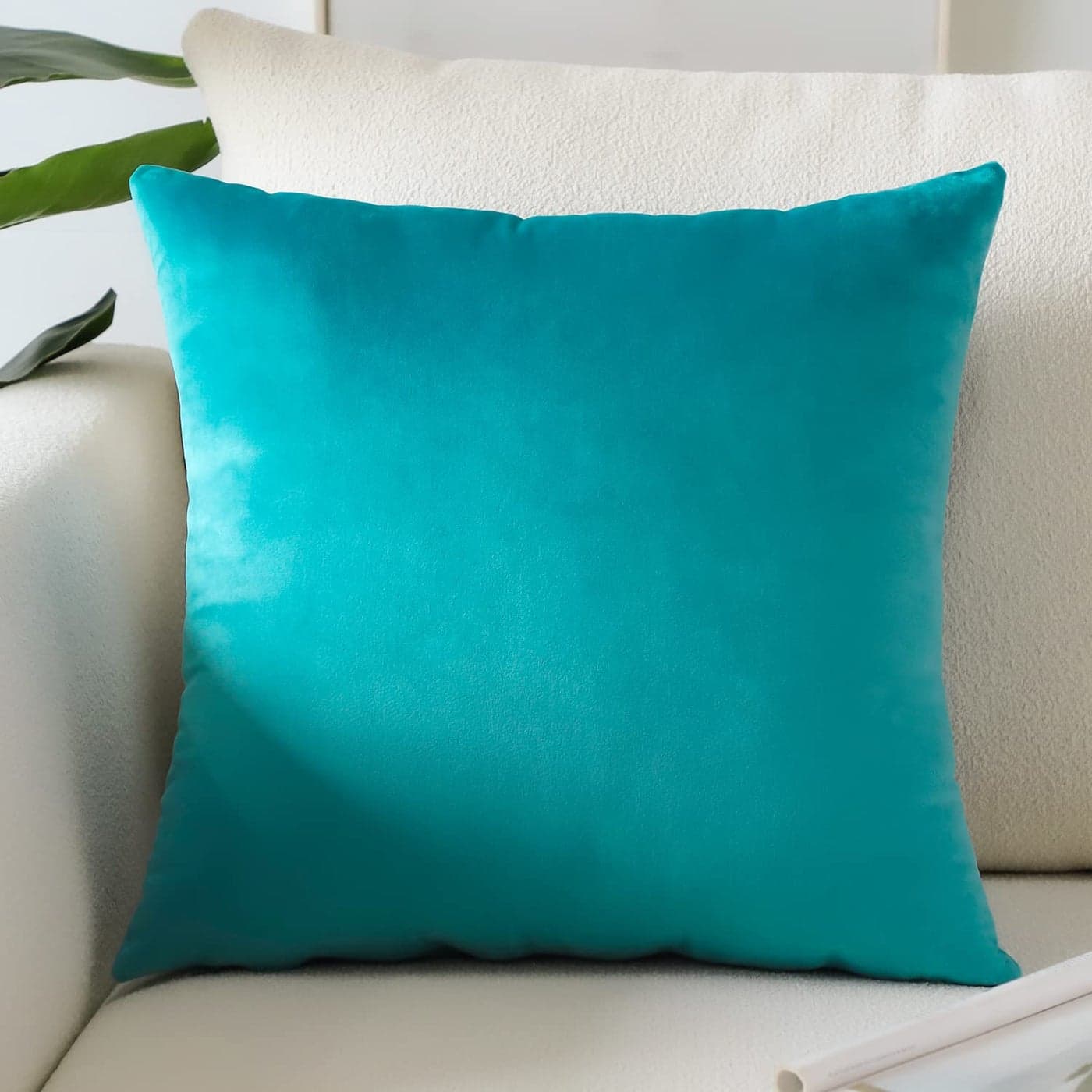 Artscope Luxury Velvet Pillow Covers Super Soft Decorative Square Throw Pillow Covers Case Cushion Covers for Sofa Couch Bedroom Car Decor 18x18 Inch Turquoise