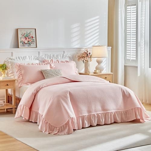 Flysheep 3 Pieces Blush Pink Quilt Set Queen Size, Wide Ruffled Fringe Lightweight Bedspread Bedding Set for All Season (1 Quilt + 2 Shams)