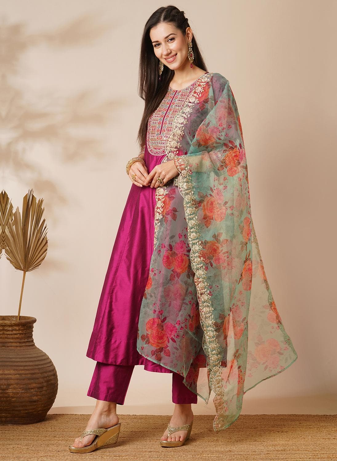 Globus Women's Pink Kurta Set with Sequin Embroidered Round Neck and Scalloped Dupatta
