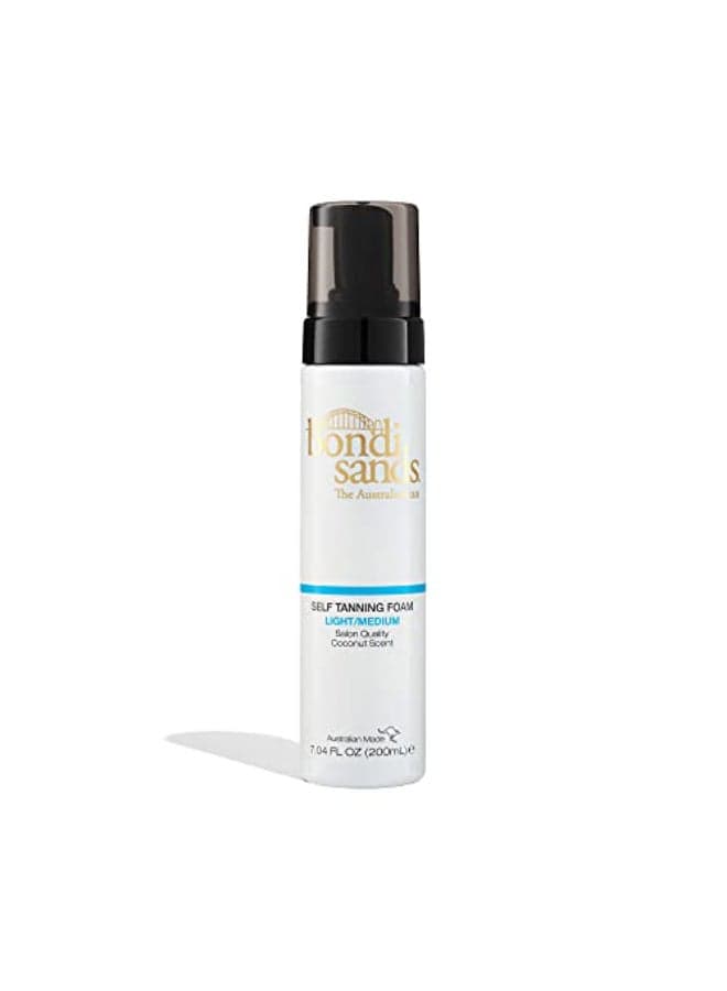 Bondi Sands Self Tanning Foam Lightweight SelfTanner Foam Enriched with Aloe Vera and Coconut Provides an Even StreakFree Tan 676 oz200 mL