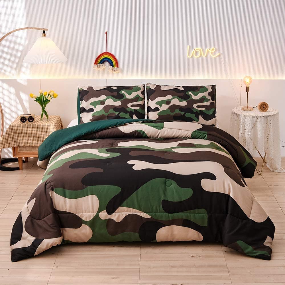 Meeting Story Camouflage Bedding Set Green Camouflage Comforter Set 3 PCS One Comforter and Two Pillowases All Season Soft Bedspread for Kids Teens Adults Green Twin