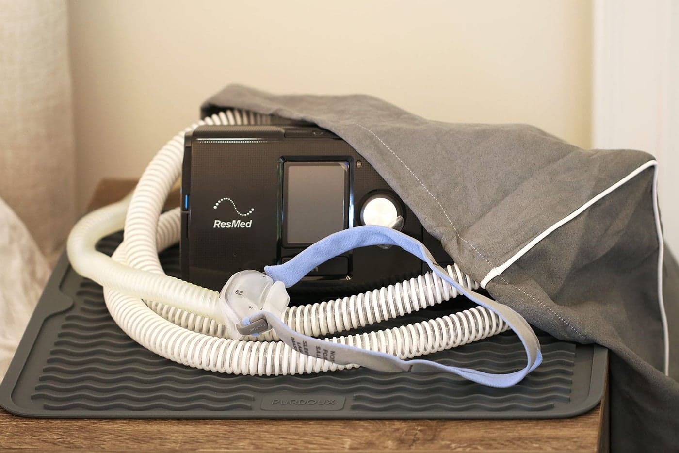 PURDOUX Dust Cover and Protector Mat - Dust Shield and Non-Slip Surface for CPAP Machine