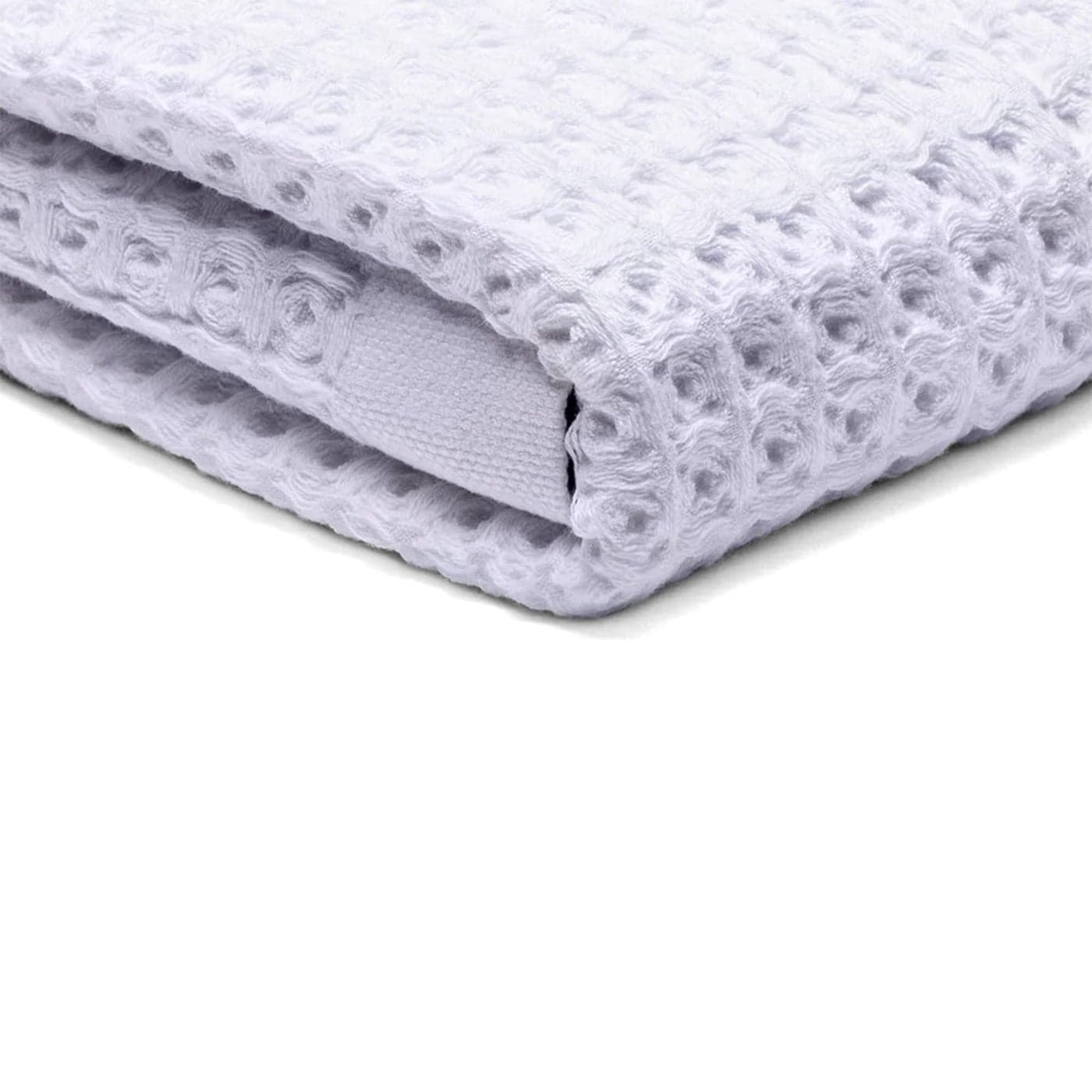 SUTERA Silverthread Bath Towel Antimicrobial Towel with Silver Ion Technology Waffle Weave Design Plush Lightweight and QuickDrying for Everyday or Spa Use 31 x 57 White