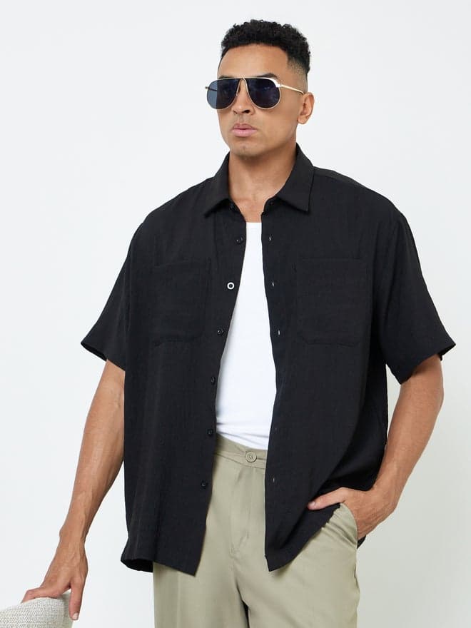 Men Short Sleeve Pocket Detail Shirt