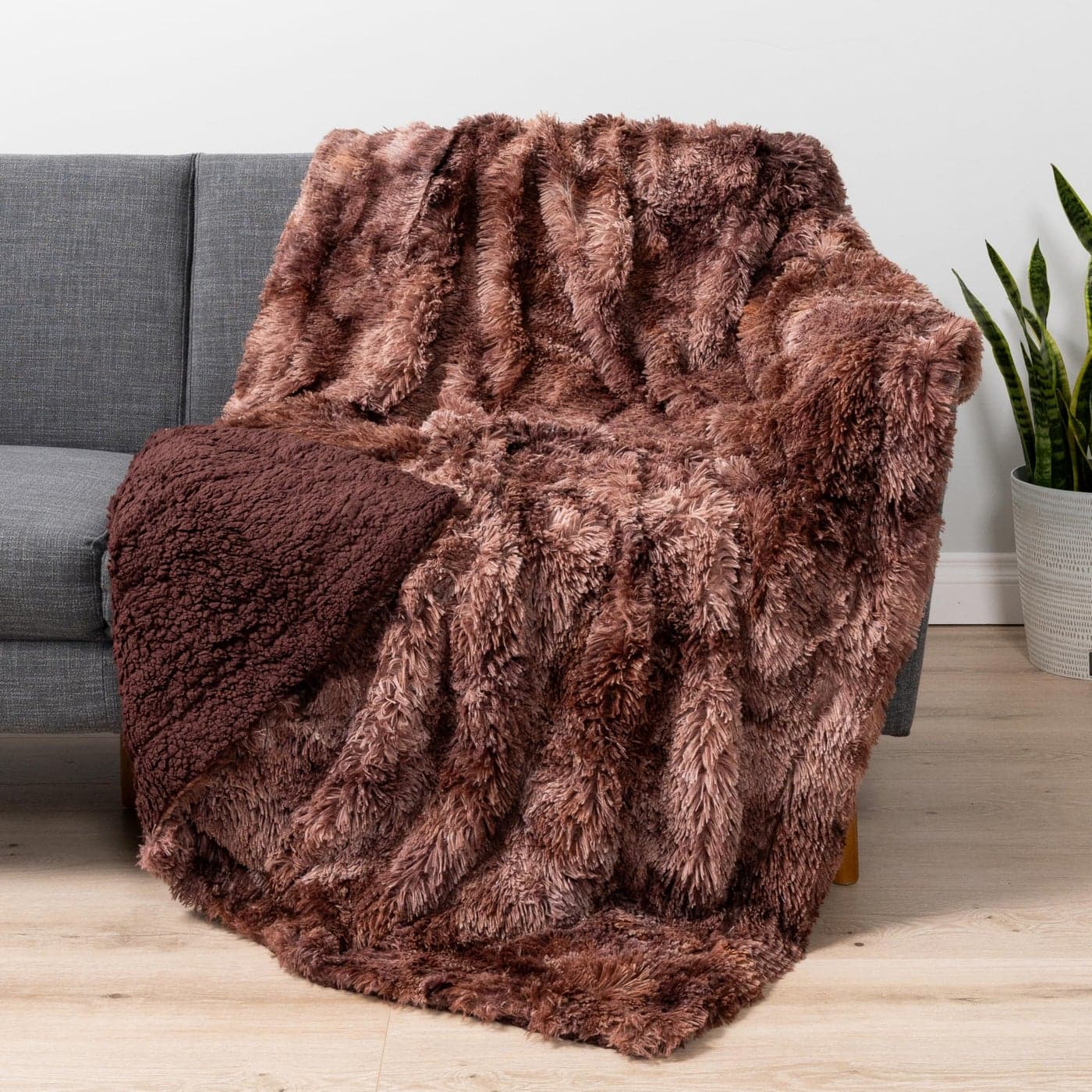 PAVILIA Brown Fluffy Throw Blanket for Couch Twin Bed Fuzzy Blanket for Women Men Furry Plush Warm Blanket Bed Sofa Super Soft Thick Faux Fur Sherpa Blanket Throw TieDye 60x80